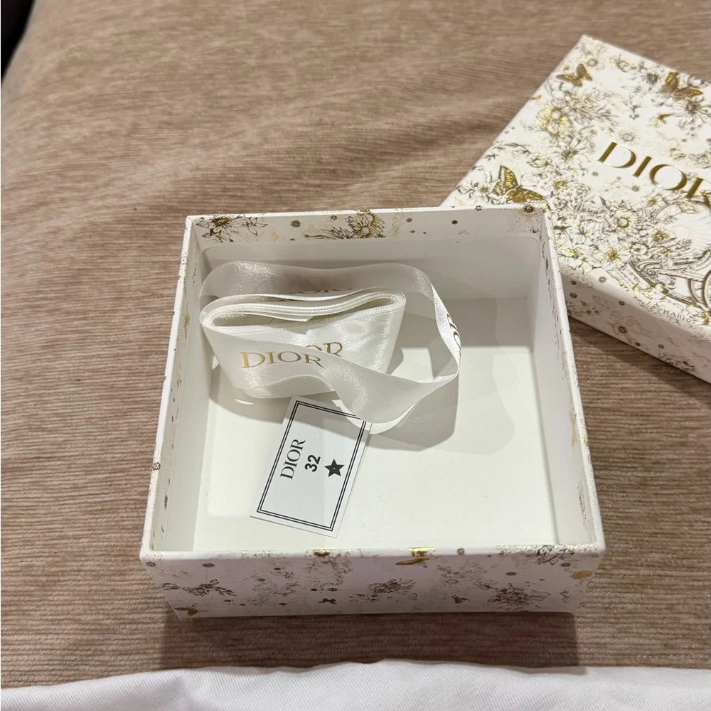 Dior Caro glycine foldable card holder limited edition in grey w/gold hardware.